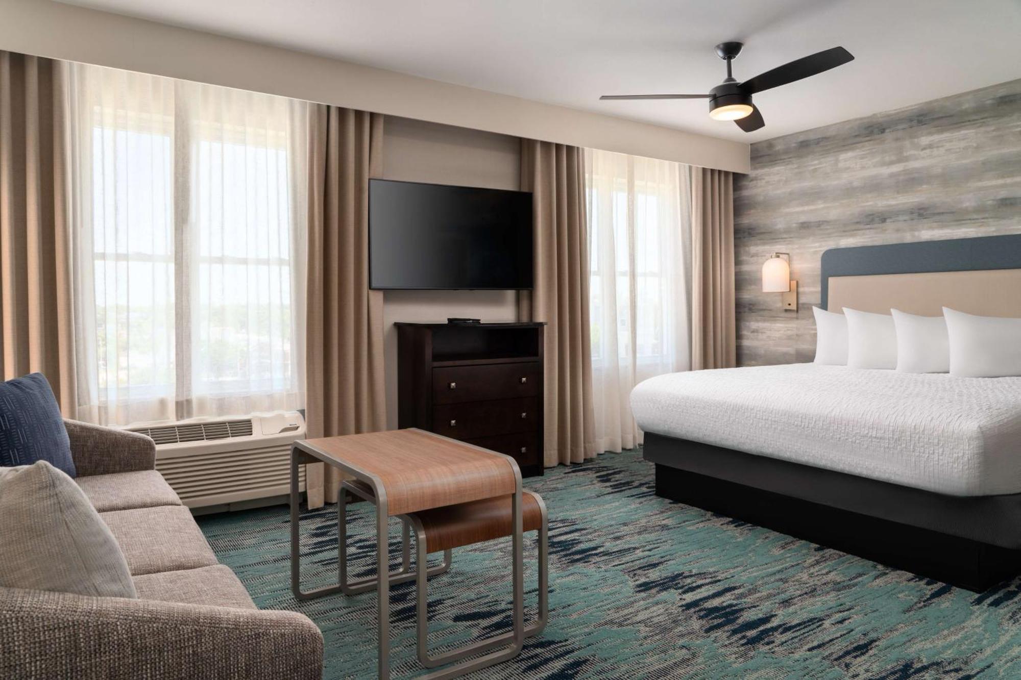 โฮมวูด สวีท บาย ฮิลตัน นิวพอร์ต มิดเดิลทาวน์ Hotel ภายนอก รูปภาพ